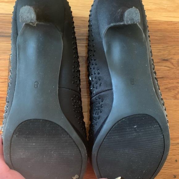 Kelly & Katie Black Peep-Toe Heels - Picture 3 of 3